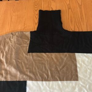 Women’s Turtleneck poncho one size fits all, new with tags